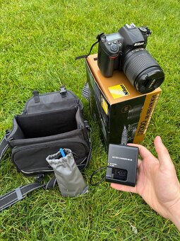 Nikon D7000 + objektiv a brašna - 2