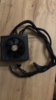 Herní zdroj Seasonic focus 750 gold - 2