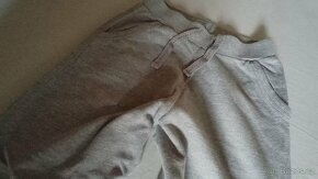 Bavlněné unisex bavlněné tepláky zn.F&F vel.122 - 2