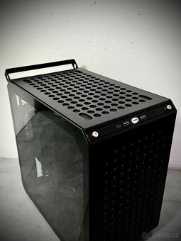 ZÁNOVNÍ HERNÍ BESTIE R7 9800X3D/32GB RAM/RTX 5070/1TB SSD - 2
