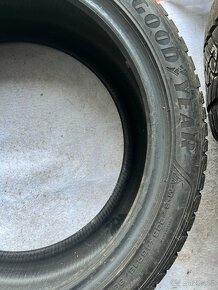 GOOD YEAR UltraGrip Performace 235/45 R18 rok 2021 - 2