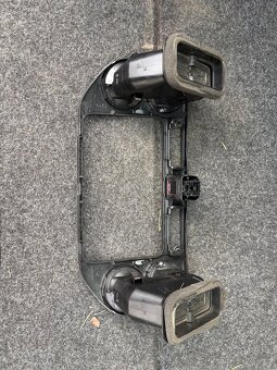 Mřížka topeni Vw tiguan 5n 5M0858071K - 2