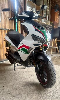 MOTORRO FORMULA 125i - 2