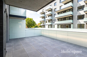 Pronájem bytu 2+kk, Čakovická, Prosek, 22900 Kč/měs, 43 m2 - 2