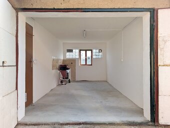 Prodej garáže se zahradou / celkem 548 m² - 2