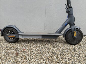 Xiaomi Mi Scooter 3 - elektro koloběžka - 2
