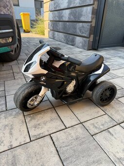 Dětská motorka BMW S 1000 RR nová baterie - 2
