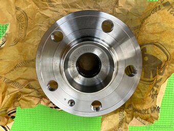 Ložisko předního kola SNR Škoda Fabia - 2