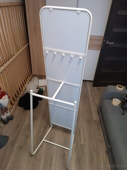 Zrcadlo s věšáky - 2