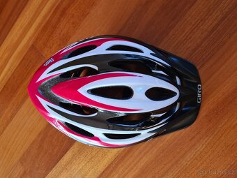 Dětská cyklistická přilba Giro Flume použitá, výborný stav - 2