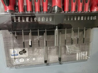 Sada šroubováků a bitů-NOVÁ - 2