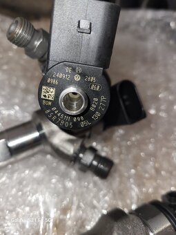 VSTŘIKOVAČE 05L130277P  2.0TDI EVO - 2