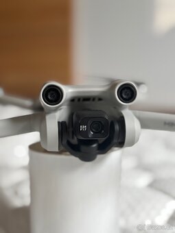 Prodám dron DJI Mini 3 Pro Fly More Combo - 2