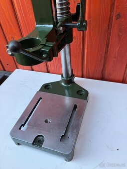 Stojan na vrtačku - 2