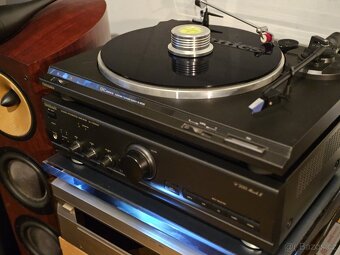 Gramofon Technics v DÁRKOVÉM stavu - 2