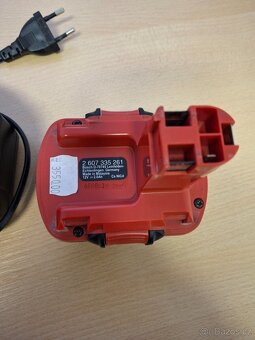 Aku vrtačka Bosch baterie a nabíječka - 2