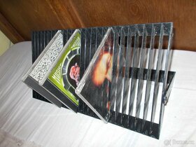 Stojan na CD / DVD - 2