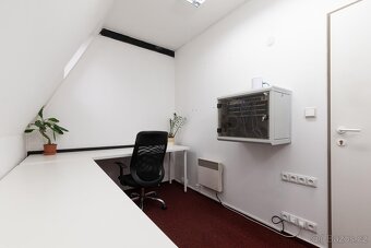 Pronájem kanceláře 12m² - 2
