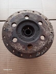 střed zadního kola cz 150c - 2
