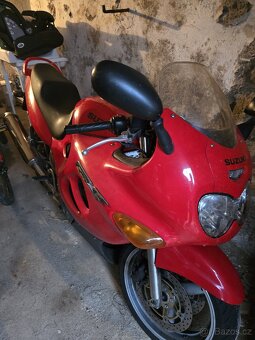 Prodám, vyměním Suzuki GSXF 600, r.v. 2001 nová STK - 2