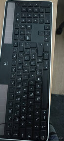 Logitech bezdrátová Solarní Klávesnice K750 - 2