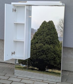 Zrcadlo se skříňkou 105x70 - 2