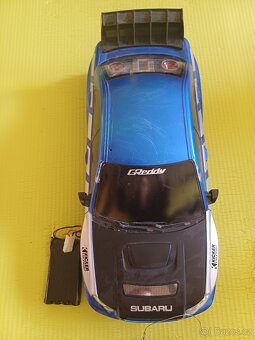 RC auto subaru - 2