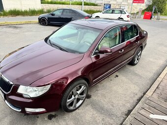 Superb 2 3.6 v6 191kw dsg 2009rv LPG… - 2