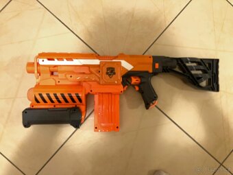 Nerf pistole - 2