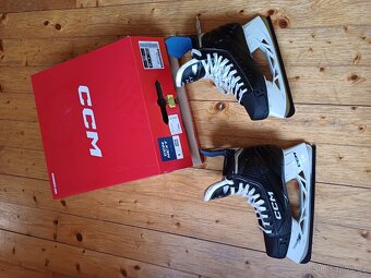 Brusle CCM NEXT vel.9 - 2