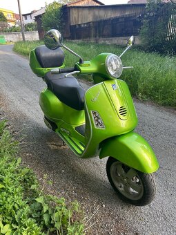 Vespa gts 125 - 2