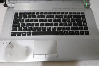 Sony Vaio VGN-FV11S - 2