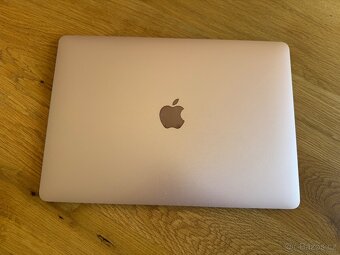 MacBook Air, Retina, 13palcový, 2019, 16 GB - 2