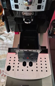 Kávovar Delonghi magnifica - 2