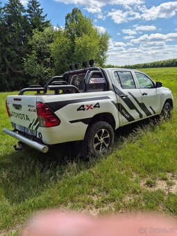 Toyota hilux - 2