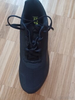 Damske botasky nové Reebok - 2
