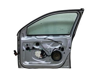 Pravé přední dveře stříbrná LA7W VW Golf 6 kombi r.v. 2013 - 2