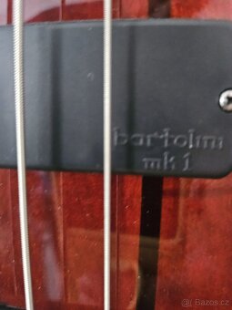 Baskytara Ibanez sr700 - 2
