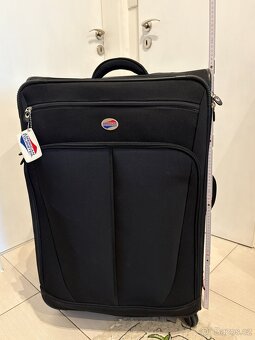 Cestovní kufr American Tourister 80x49x31 cm - 2