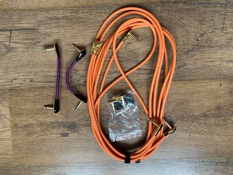 Prodám příslušenství k pedalboardu - 2