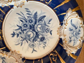 TALÍŘ/dubská porcelánka/sběratelský/značený/k zavěšení/30 cm - 2
