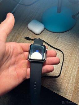 Apple Watch Series 3 42mm - 2
