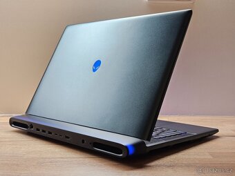 18"_300HZ_ALIENWARE 18 AREA-51_U9-275HX_RTX 5070 Ti 12GB - 2