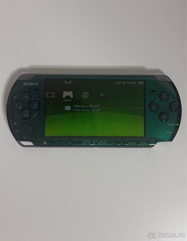 Sony PSP 3000 Spirited Green - 2