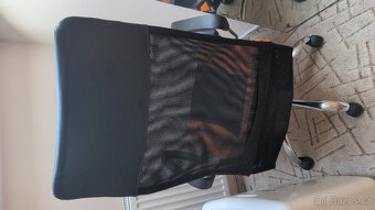 kancelářská židle (oranžovočerná) - 2