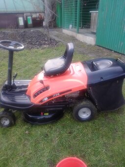 Zahradní traktůrek - 2