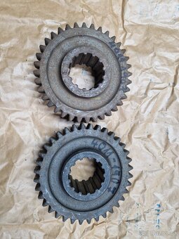 Přesuvné kolo 1 a zpatečka 4011 - 2