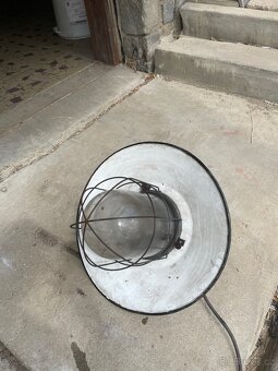 Průmyslové světlo - 2