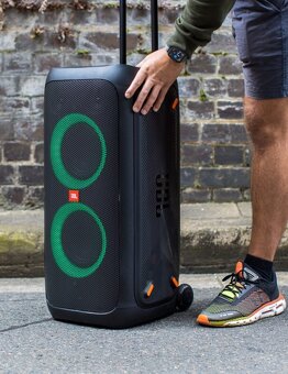 Pronájem JBL partybox 310 - 2