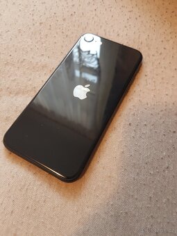 iPhone SE 2022 - 2